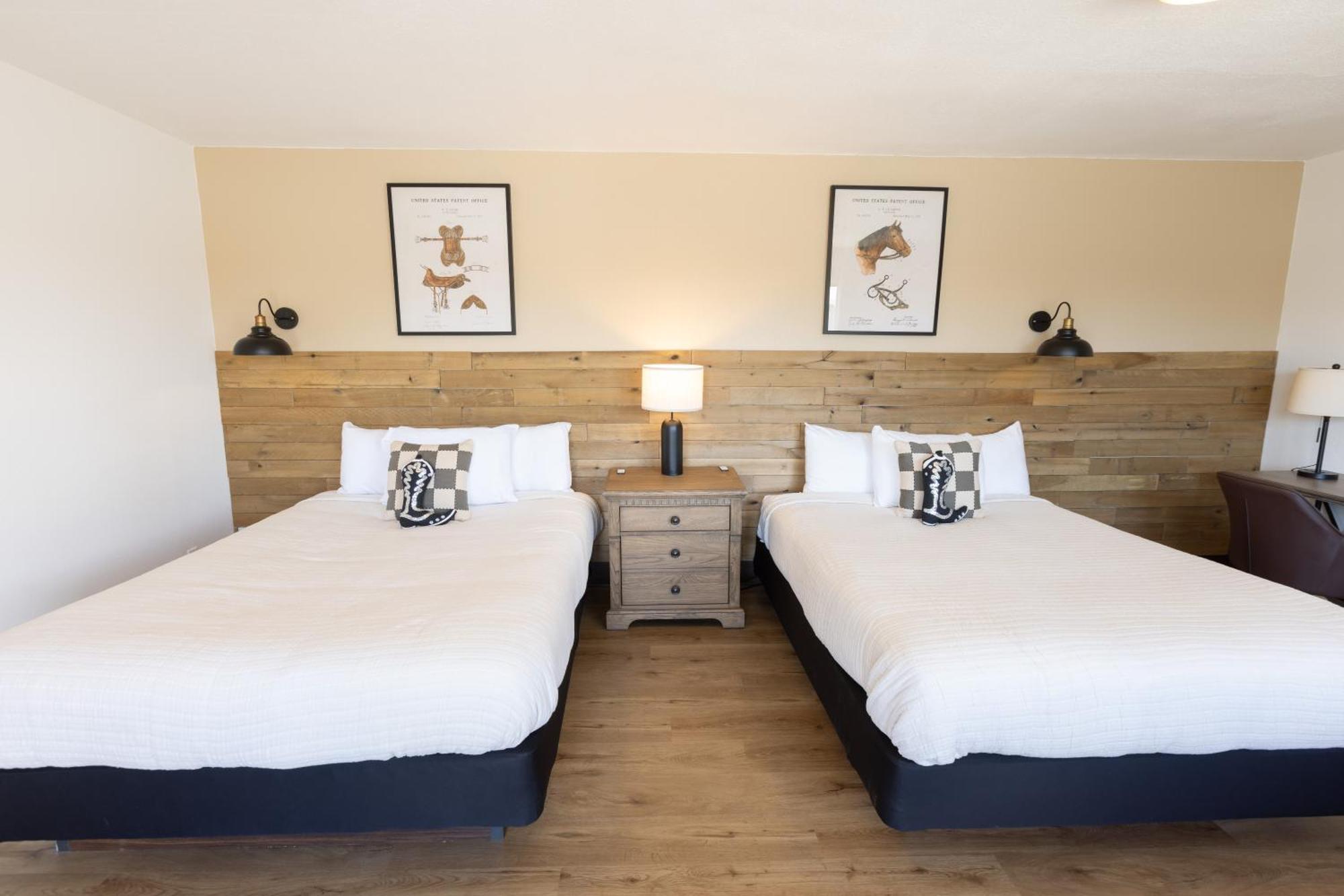 The Golden Spur Hotel Panguitch