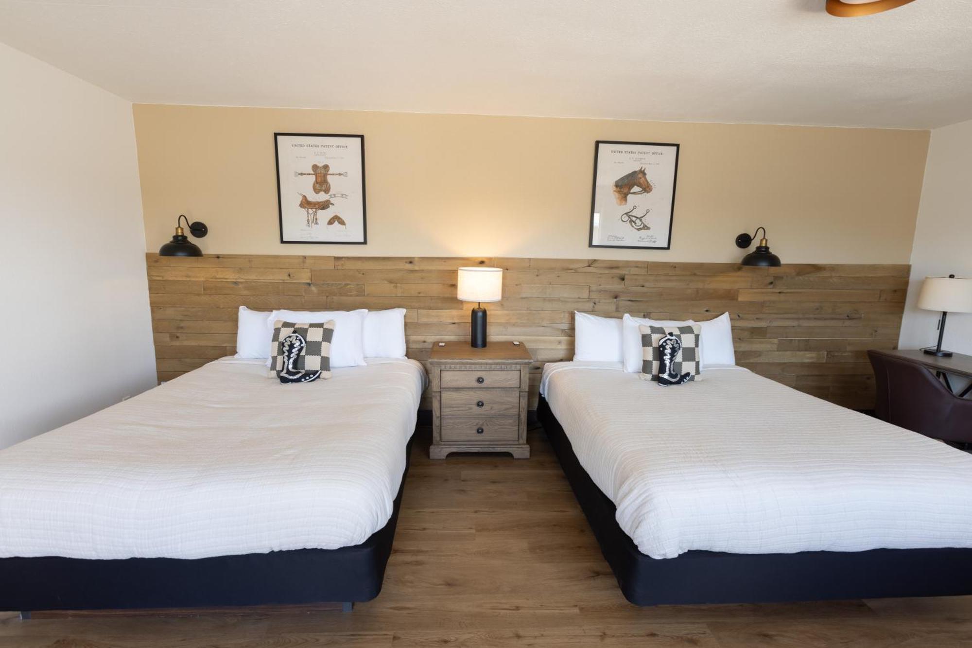 The Golden Spur Hotel 2*